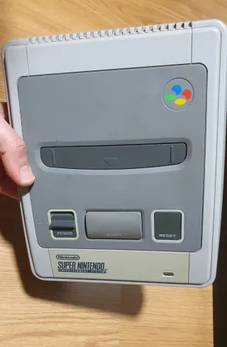 Consola Super Nintendo SNES Gris + Juego