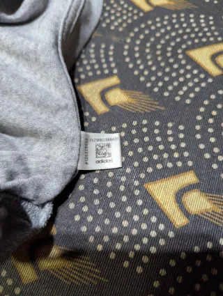 Camiseta Adidas Gris