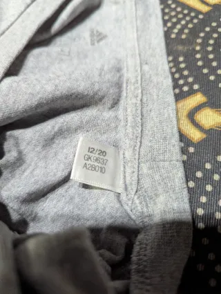 Camiseta Adidas Gris