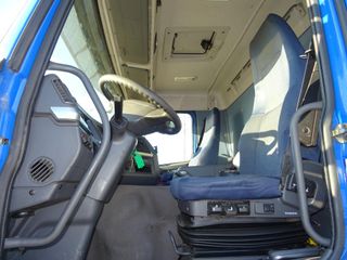 Volvo FM 300-CAMIONES GANCHO PORTACONTENEDOR