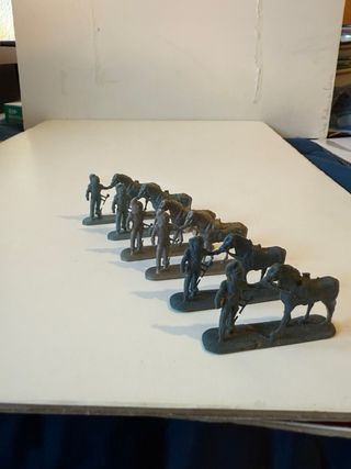 Pack 6 figuras años 70 soldado con caballo