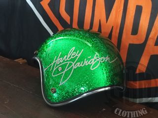 Casco metal flake green