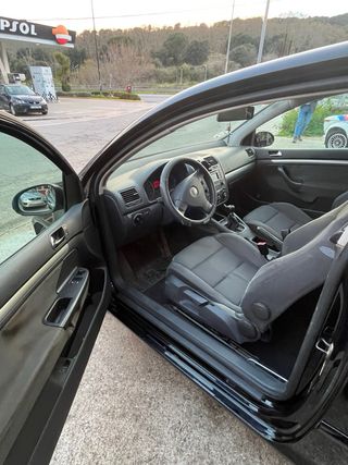 Volkswagen Golf 1.6