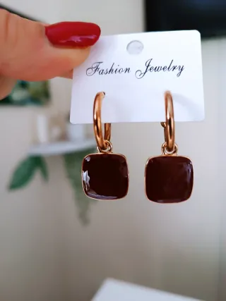 Orecchini quadrati marroni e oro