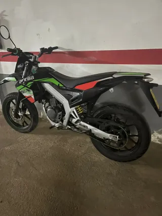 Aprilia SX 50 2022 Supermotard Negra/Verde