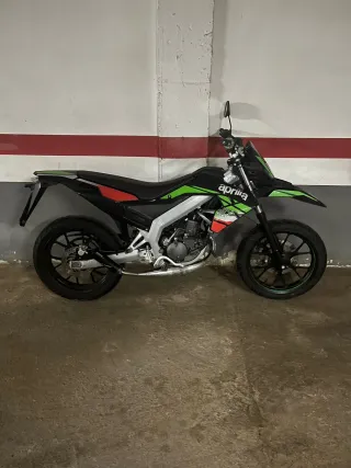 Aprilia SX 50 2022 Supermotard Negra/Verde
