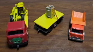Modellini camioncini e rimorchio + ribaltabile.