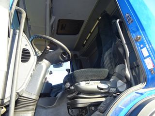 Mercedes AXOR 18 33-CAMIONES GANCHO PORTACONTENEDO