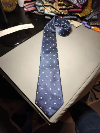 Cravatta blu da ufficio