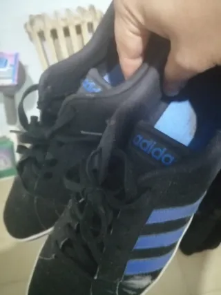 Zapatillas Adidas Negras y Azules