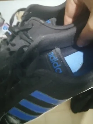 Zapatillas Adidas Negras y Azules