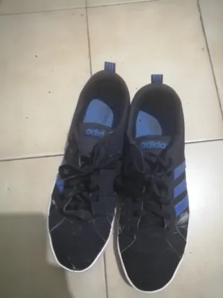 Zapatillas Adidas Negras y Azules