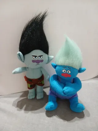 2 Peluches Trolls DreamWorks 26 y 22 cm.