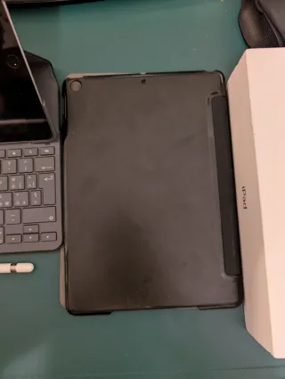 iPad 6a Gen 32GB + Accessori