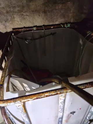 Depósito / vivero 1000L con Pallet