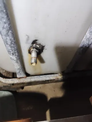 Depósito / vivero 1000L con Pallet