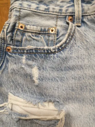 SHORTS "STRADIVARIUS" (M)