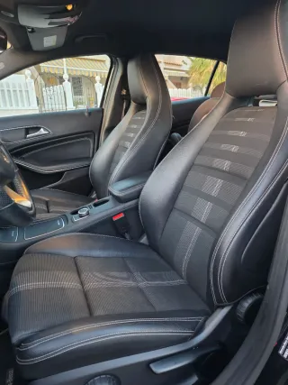 Mercedes GLA 180 UNICO PROPIETARIO etiqueta C
