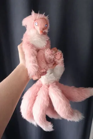 Peluche Zorro Rosa 7 Colas Yae Miko