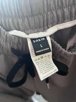 Pantalón gris Shein