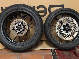 Ruedas Moto con Discos de Freno Derbi Mulhacen