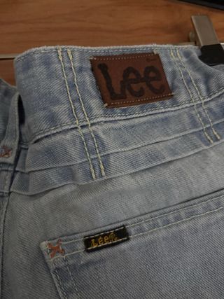 Shorts vaqueros Lee tiro bajo azul claro