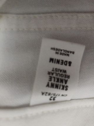 2 cazadoras 2 pantalones 3 vestidos