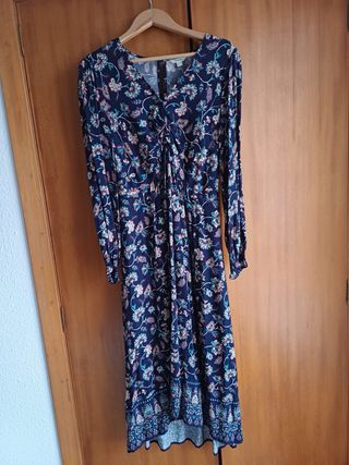 2 cazadoras 2 pantalones 3 vestidos