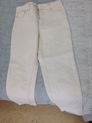 2 cazadoras 2 pantalones 3 vestidos