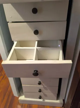 Mueble joyero hecho a mano