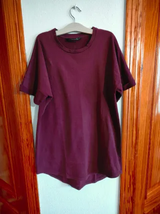 Camiseta Pull&Bear Lila Talla S burdeos