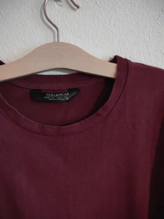 Camiseta Pull&Bear Lila Talla S burdeos