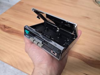 Walkman AIWA HS-G35 Plateado