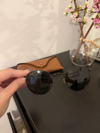 Gafas de sol redondas negras