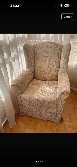 Dos sillones orejeros tapizado dorado beis calidad
