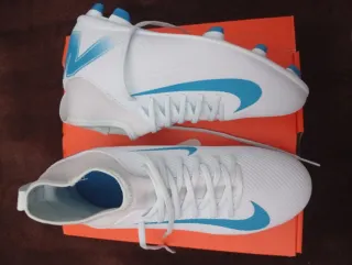 Botas de fútbol Nike Mercurial Blancas