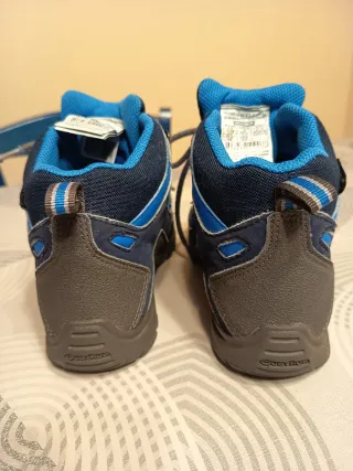 Botas montaña niño Quechua Talla 35