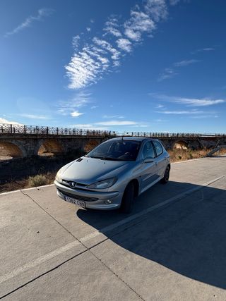 Peugeot 206 2002