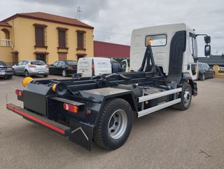 Volvo FE 320-CAMIONES GANCHOS PORTACONTENEDOR