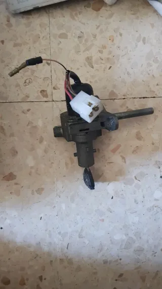 Piezas de moto variadas