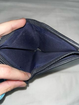 Cartera de cuero genuino hecha a mano negra