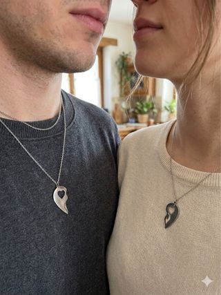 Collar Corazón Partido Parejas Plateados