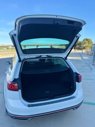 Volkswagen Passat Alltrack 2021