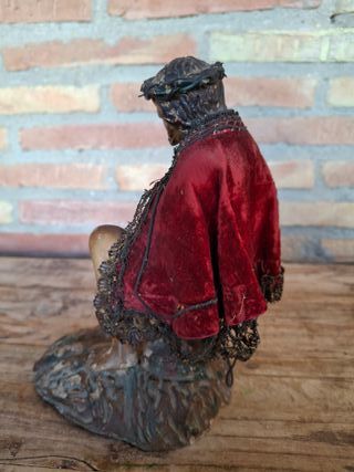 Figura religiosa antigua