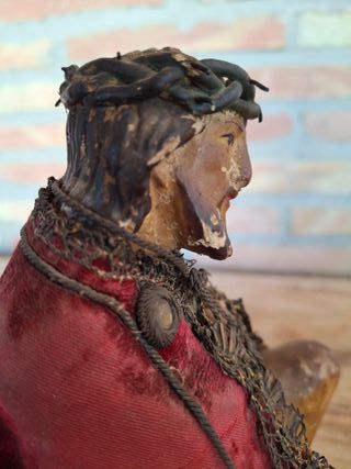 Figura religiosa antigua