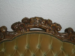 Conjunto de sillones antiguos de terciopelo