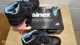 Botas de seguridad Sinex negras y azules