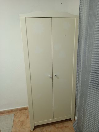 Alquilo habitación SOLO CHICAS,