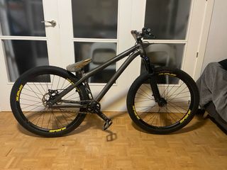 Bicicleta Dirt Jump Octane One Melt