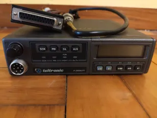 Emisora Teltronic UHF 5 tonos P-2500U-F1